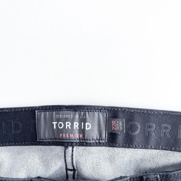 Torrid Premium Women's Sky High Skinny Crop Denim Jeans Black Silver Size 22R - Picture 6 of 12